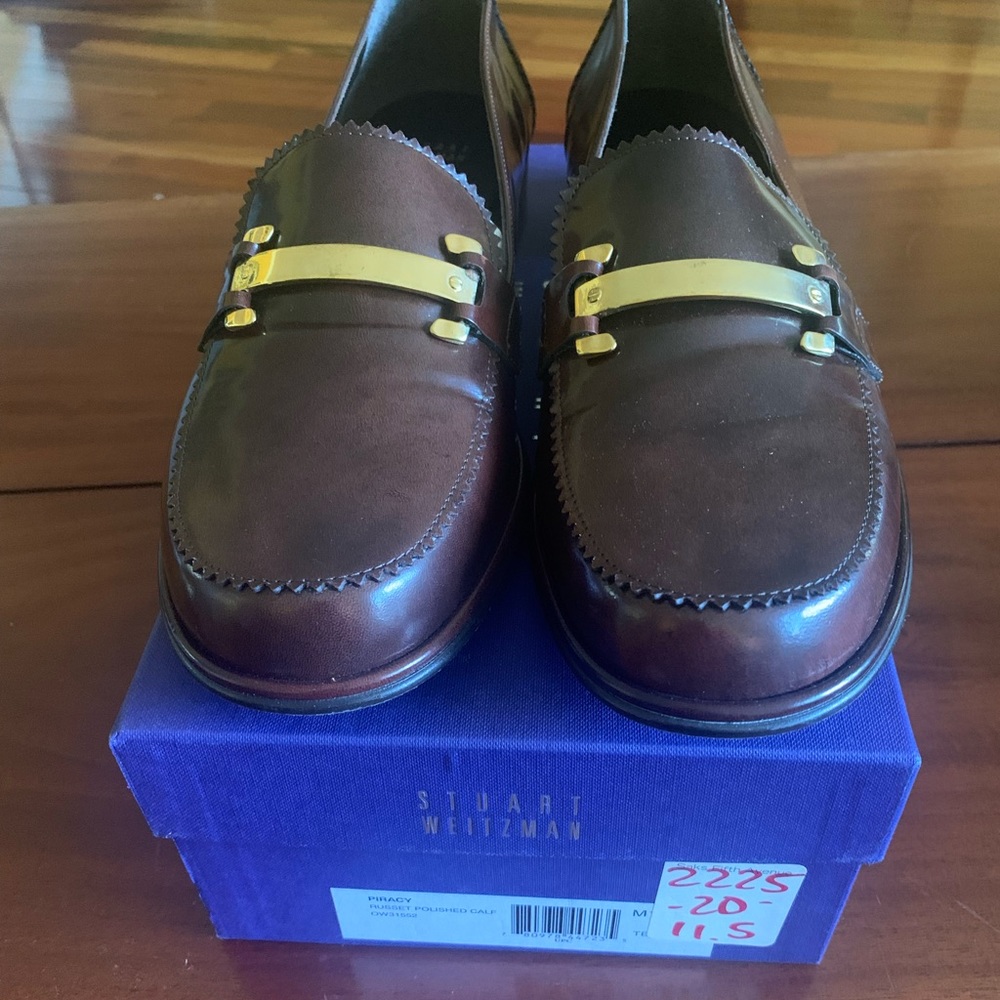 Women Stuart Weitzman Stylish Loafers